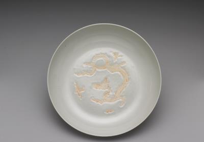 图片[2]-Dish with incised dragons and clouds decoration, Ming dynasty, Hongzhi reign (1488-1505)-China Archive